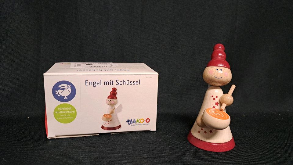 Jakoo , Engel mit Schüssel