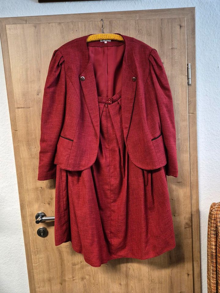 Trachten Rasp, Rock, Jacke , rot Gr 48