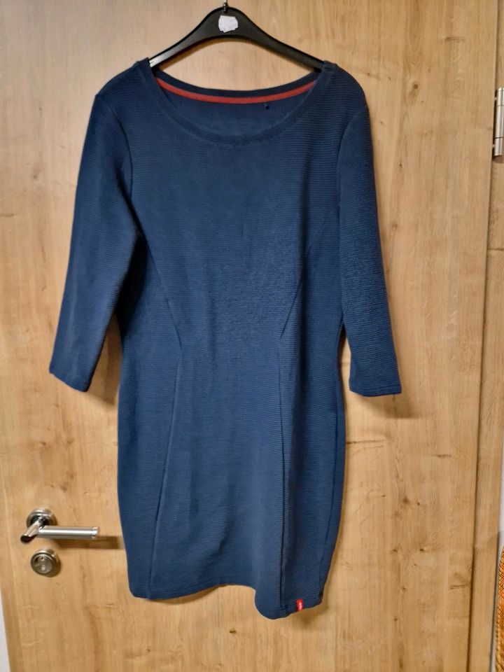 Edc , Strickkleid blau Gr Xl