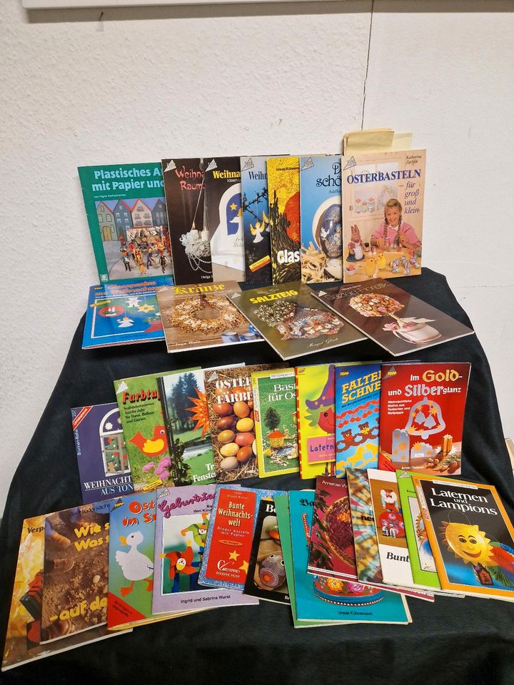 Konvolut,  Bastelbücher 32 Stück