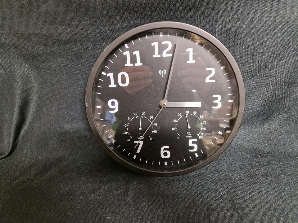 Uhr, Funkuhr, schwarz , Thermometer, Hygrometer