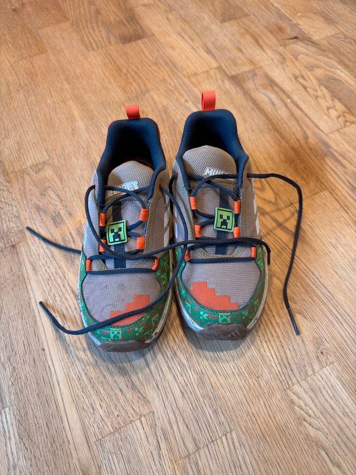 Minecraft Schuhe Größe 32