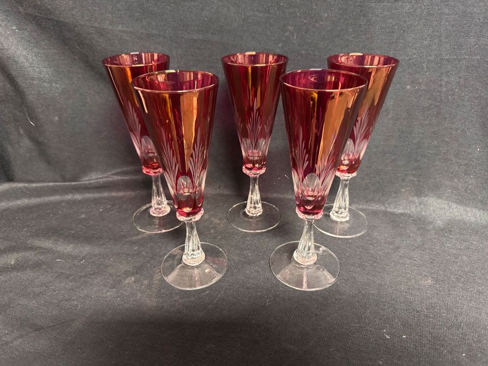 5x Sektgläser rot