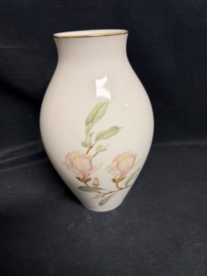 Hutschenreuther Vase mit Blume