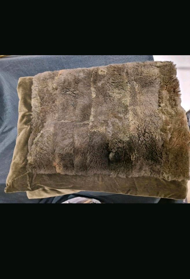 Wolldecke Oliv Braun