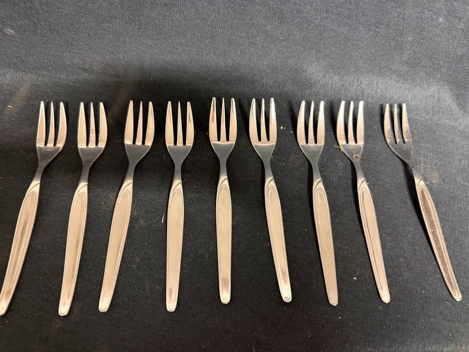 9x Kuchengabeln Michelin