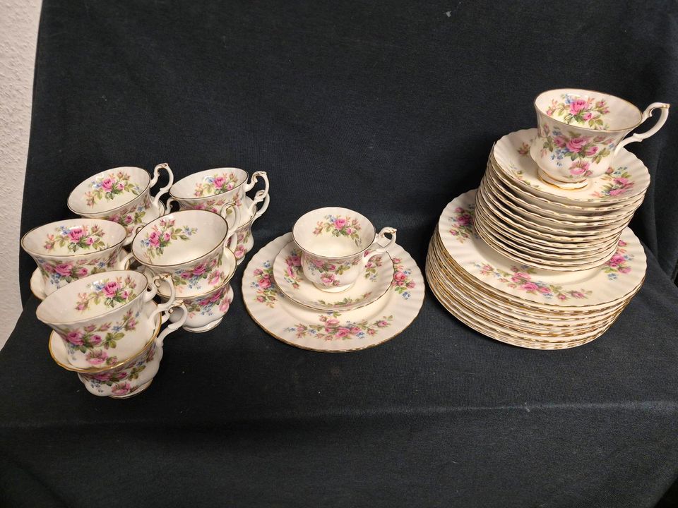 Royal Albert, Moss Ross , Kaffeegeschirr, Blumen , Goldrand