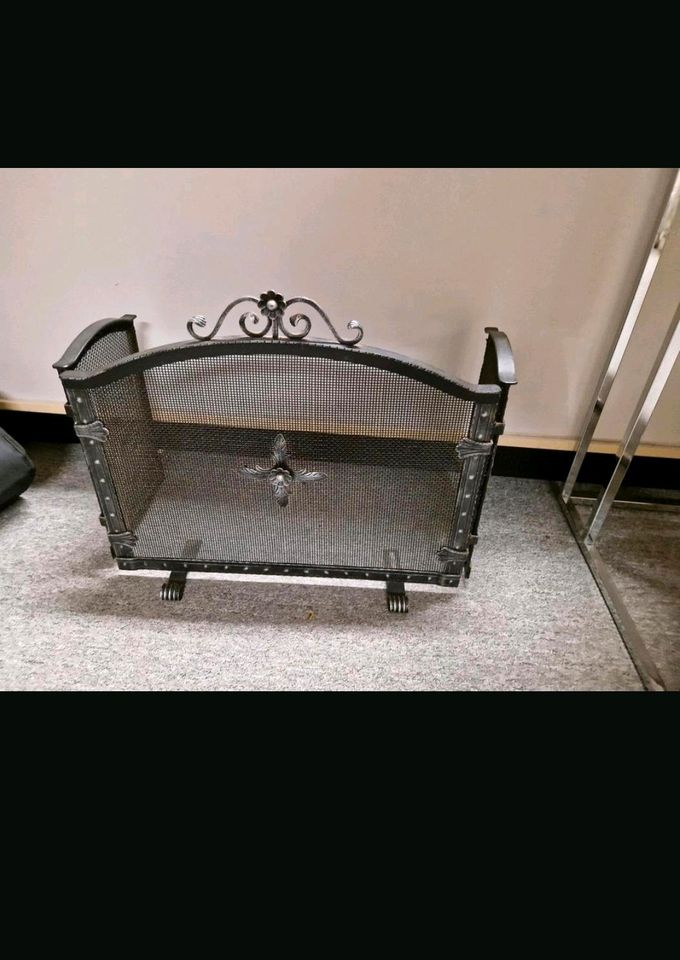 Kamin Schutz Gusseisen ,45,5 cm hoch93 cm lang