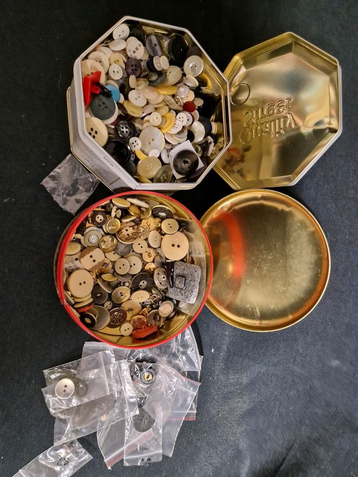 Konvolut Knöpfe