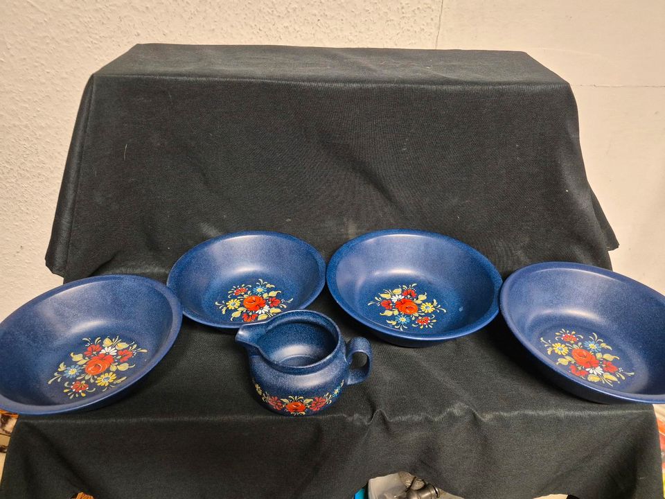 Keramik, blau mit Blumen , Winterling, Landhausstil, Schüssel